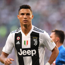 29/09/2019.- Cristiano Ronaldo durante un partido con la Juventus. REUTERS/Alberto Lingria