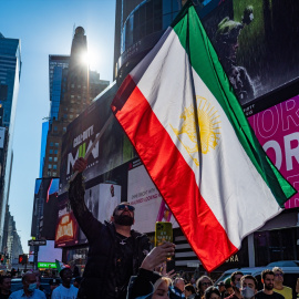 Manifestantes en Times Square Mahsa Amini