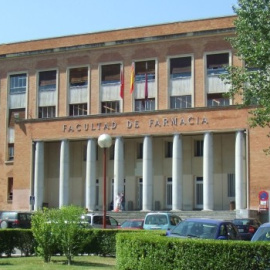 Fachada de la Universidad Complutense de Madrid. EFE