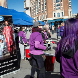 Médicos del Mundo organiza un acto en la plaza de Callao con motivo del Día Internacional de tolerancia cero con la Mutilación Genital Femenina. En el acto 13 mujeres activistas contra la mutilación genital -procedentes de Nigeria, Guinea, 