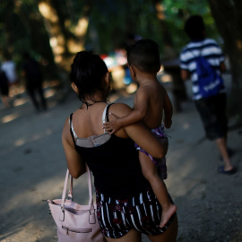 Una joven madre de Honduras, que vive en un refugio para migrantes en Tabasco, México el 26 de marzo de 2021.