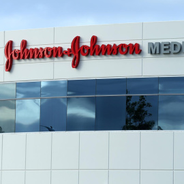 Sede de la unidad de productos médicos de Johnson & Johnson, en la localidad californiana en Irvine (EEUU). REUTERS / Mike Blake