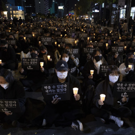 Vigilia por los fallecidos en la estampida ocurrida durante Halloween en Seúl (Corea del Sur), a 5 de noviembre de 2022.