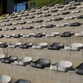 Gradas del Campo de Fútbol de la Ciudad Deportiva Municipal de Paterna.