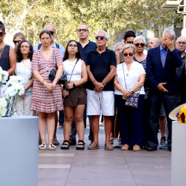 Familiars i víctimes del 17-A guarden silenci