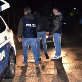 Agentes de la Policía italiana durante una operación en una imagen de archivo.