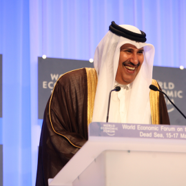 El jeque Hamad Bin Jassim Bin Jaber al Thani, en una intervención en el Foro Davos. REUTERS