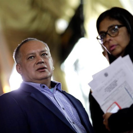 Diosdado Cabello y Delcy Rodríguez. REUTERS