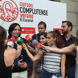 Carolina Bescansa, secretaria general del Grupo Parlamentario de Podemos, este viernes en los Cursos de Verano de la Complutense celebrados en El Escorial