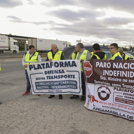 Transportistas en la segunda jornada de protestas y paro indefinido.