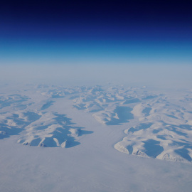 Imagen de un glacial tomada durante un vuelo de la NASA el 13 de marzo de 2018.