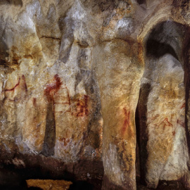 Pinturas en la cueva de La Pasiega hechas por neandertales hace más de 64.000 años / © P. Saura