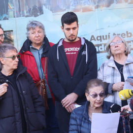 L’exsecretària nacional de l’ANC Blanca Serra i el tresorer a Lleida Josep Màsich llegeixen un manifest contra la llista cívica