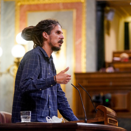 El que fuera diputado de Podemos en el Congreso, Alberto Rodríguez, durante una sesión plenaria, a 18 de mayo de 2021, en Madrid.