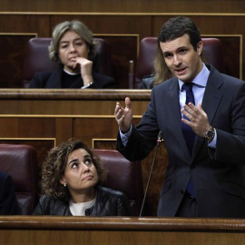 El líder del PP, Pablo Casado, durante su intervención en la última sesión de control al Ejecutivo del año. - EFE