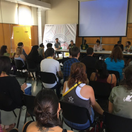 Una de les taules de debat de l'Escola de la CUP que es fa aquest cap de setmana. CUP NACIONAL