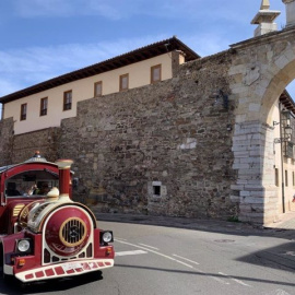 El tren turístico leonés que te permite conocer la ciudad.