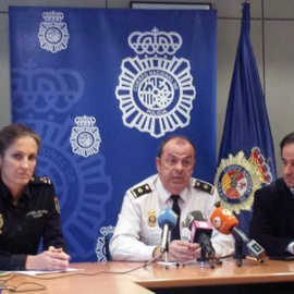 El inspector Antonio Suárez (en el centro) cuando era jefe de la UDYCO de Baleares. | EUROPA PRESS