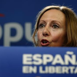 La vicesecretaria de Comunicación del Partido Popular, Marta González, durante la rueda de prensa que ha ofrecido hoy tras el Comité de Dirección del Partido Popular. EFE/Javier Lizón