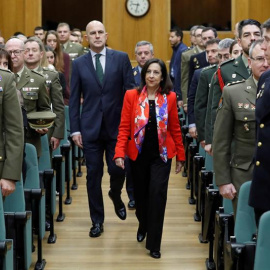 GRAF8983. MADRID, 15/01/2019.- La ministra de Defensa, Margarita Robles, a su llegada hoy a la inauguración de una jornada sobre Fuerzas Armadas y Constitución en su 40 aniversario, que tiene lugar hoy en la sede del CESEDEN. EFE/Juan Carlo