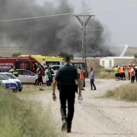 La escena de la explosión de la empresa de pirotecnia en Zaragoza (2)./ REUTERS/Luis Correas