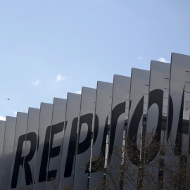 Detalle del Campus Repsol, la sede corporativa de la petrolera en Madrid. REUTERS/Juan Medina