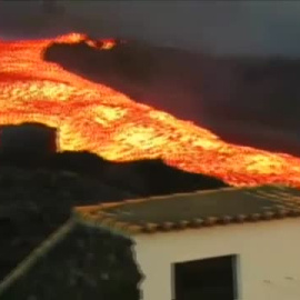 El volcán provoca un 'tsunami de lava'