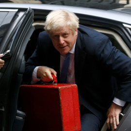 El primer ministro británico, Boris Johnson, a su llegada a Downing Street, en Londres, después de participar en las reuniones de la ONU en Nueva York. REUTERS/Henry Nicholls