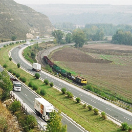 Vista de la autopista AP-1 Burgos-Armiñón. E.P.