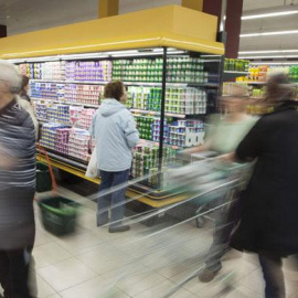 Un supermercado en una imagen de archivo / EFE/David Aguilar