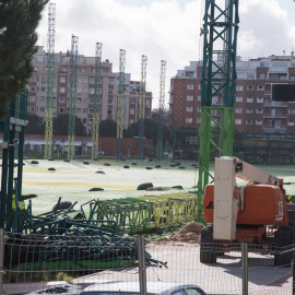 Imagen de los trabajos para demoler campo de golf de Chamberí, declarado ilegal. E.P.