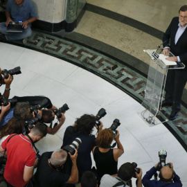 El presidente del Gobierno en funciones, Mariano Rajoy, durante la rueda de prensa que ha ofrecido tras su reunión con el líder de Ciudadanos, Albert Rivera. EFE/Juan Carlos Hidalgo