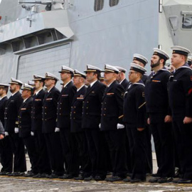 La ministra de Defensa, Margarita Robles, en el Arsenal Militar de Ferrol, durante la entrega a la Armada del buque Furor. / EFE