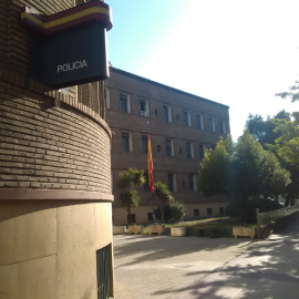 El complejo policial, inaugurado en 1945, ocupa una parcela de 8.728 metros cuadrados en una céntrica calle de Zaragoza.