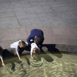 Uno de cada tres niños es pobre en España | EFE