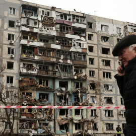 magen del estado de un edificio tras el ataque masivo con misiles y drones de Rusia contra numerosas regiones de Ucrania.