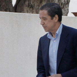 07/02/2019.- Fotografía de archivo (22/05/2018), del expresident de la Generalitat Valenciana y exministro de Trabajo Eduardo Zaplana al que la jueza que instruye el conocido como caso Erial ha dejado en libertad provisional, junto a los ot