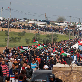 Decenas de miles de palestinos están participando en las distintas concentraciones de la Marcha del Retorno | REUTERS/ Mohammed Salem