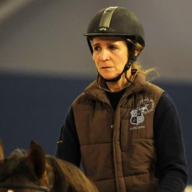 La infanta Elena montando un caballo en una imagen de archivo. EP