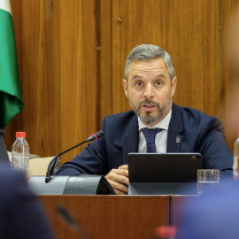 Juan Bravo, consejero de Hacienda, este lunes en el Parlamento de Andalucía