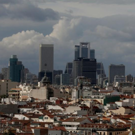 Foto de archivo de Madrid y su distrito al fondo de la imagen. REUTERS/Sergio Pérez