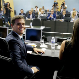 El presidente de Ciudadanos, Albert Rivera, preside la reunión del grupo parlamentario de su partido celebrada hoy en el Congreso. EFE/Juan Carlos Hidalgo