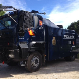 El camión lanza-agua de la Policía Nacional, adquirido a finales de 2014. EP