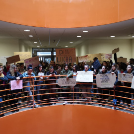 Alumnos protestan después de que la URJC rompe con el convenio de adscripción del Instituto de Danza / @Alumnosdanza