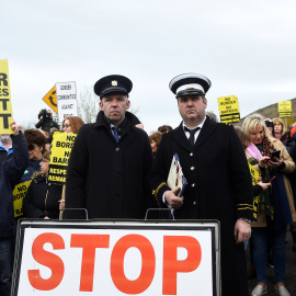 Manifestación en protesta contra brexit bajo el lema 'sin fronteras, sin barreras'. | Reuters