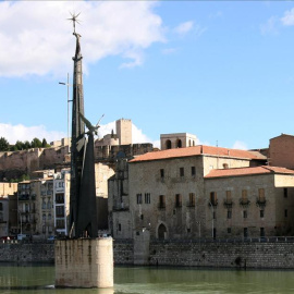 Monumento franquista en Tortosa.