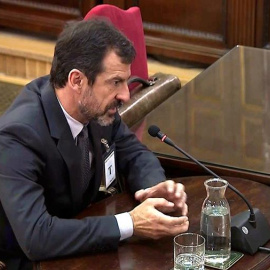 - Imagen capturada de la señal institucional del Tribunal Supremo, del comisario de los Mossos d'Esquadra Ferran López, durante una nueva sesión del juicio a la cúpula del "procés", este miércoles, en el Tribunal Supremo de Madrid. EFE/Trib