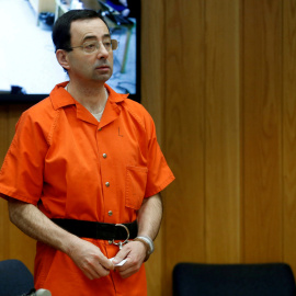 El que fuera médico del equipo olímpico de gimnasia de Estados Unidos, Larry Nassar, durante el juicio. REUTERS/Archivo