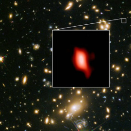 Cúmulo de galaxias MACS J1149.5 + 2223 tomadas con el Hubble. ALMA, Hubble, Hashimoto et al.