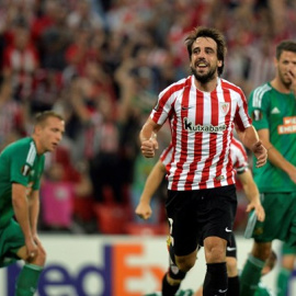 Beñat logró el gol que dio la victoria al Athletic frente al Rapid de Viena. REUTERS